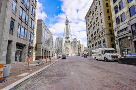 Cozysuites - 2Br With Direct Skybridge Access #1 Indianapolis Esterno foto